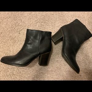 Madden Girl black leather booties